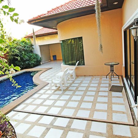 Cosy Beach Pool Villas By Pattaya Sunny Rentals Exterior foto