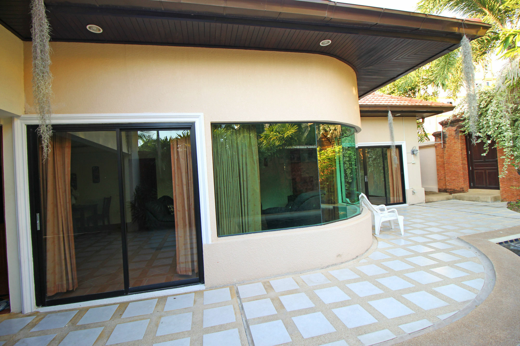 Cosy Beach Pool Villas By Pattaya Sunny Rentals Exterior foto
