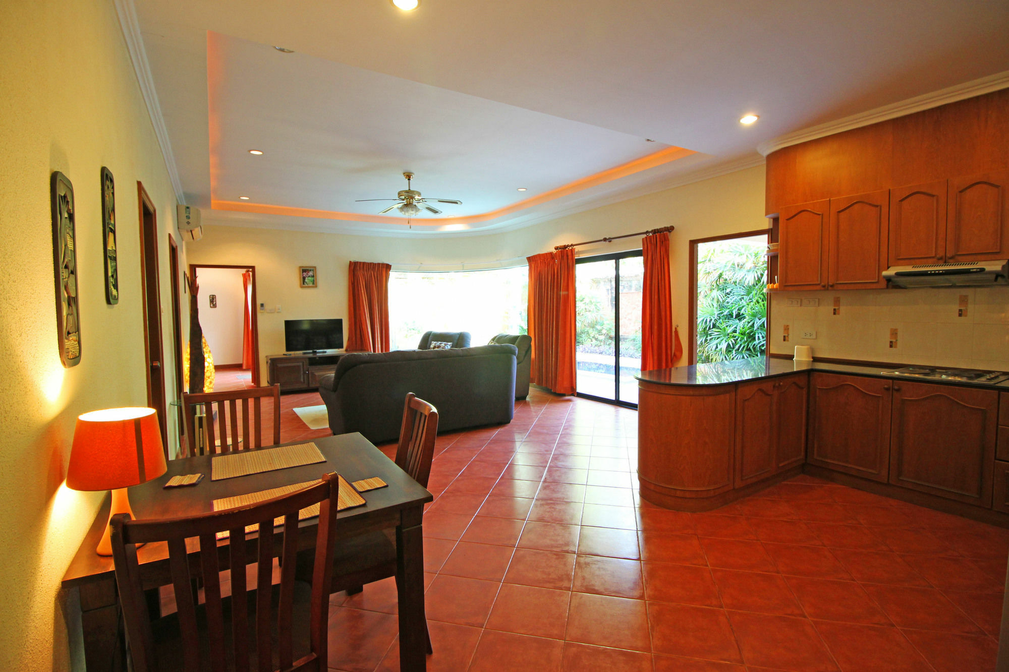 Cosy Beach Pool Villas By Pattaya Sunny Rentals Exterior foto
